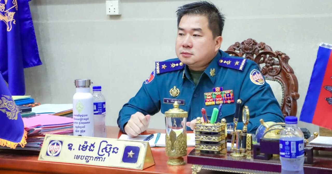 ករណីក្មេងទំនើងមួយក្រុមមានគ្នាចំនួន ០៣នាក់ ត្រូវបានកម្លាំងជំនាញកងរាជអាវុធហត្ថខេត្តកំពង់ស្ពឺ ធ្វើការបង្រ្កាប និងឃាត់ខ្លួន ក្រោយពេលធ្វើសកម្មភាពបង្ហោះម៉ូតូតាមដងផ្លូវសាធារណៈ ដែលបង្ករឲ្យប៉ះពាលដល់សង្គម និងធ្វើឲ្យខូចខាតសណ្តាប់ធ្នាប់សាធារណៈ.........