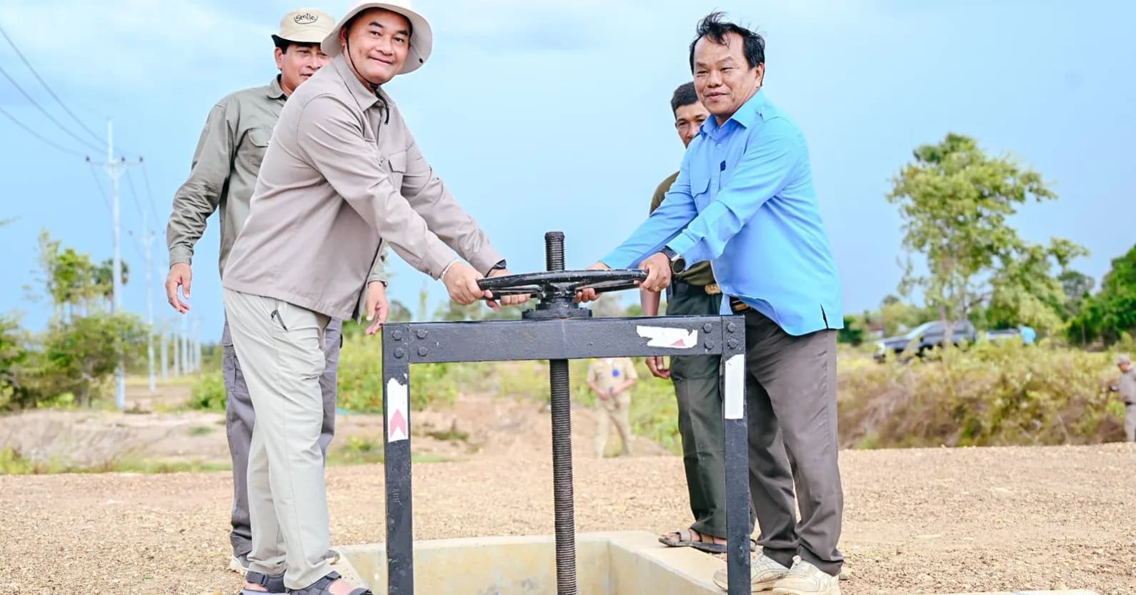 កម្រិតកម្ពស់ទឹកតាមខ្នងទំនប់នានាក្នុងខេត្តកំពង់ស្ពឺ។