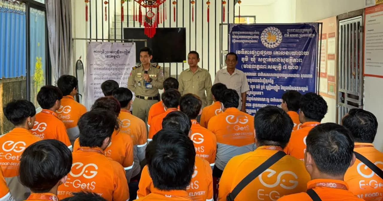 កម្លាំងប៉ុស្តិ៍នគរបាលរដ្ឋបាលទូទាំងខេត្ត បន្តចុះពង្រឹងសន្តិសុខ សុវត្ថិភាព និងផ្សព្វផ្សាយគោលនយោបាយ «ភូមិ ឃុំ សង្កាត់មានសុវត្ថិភាព»