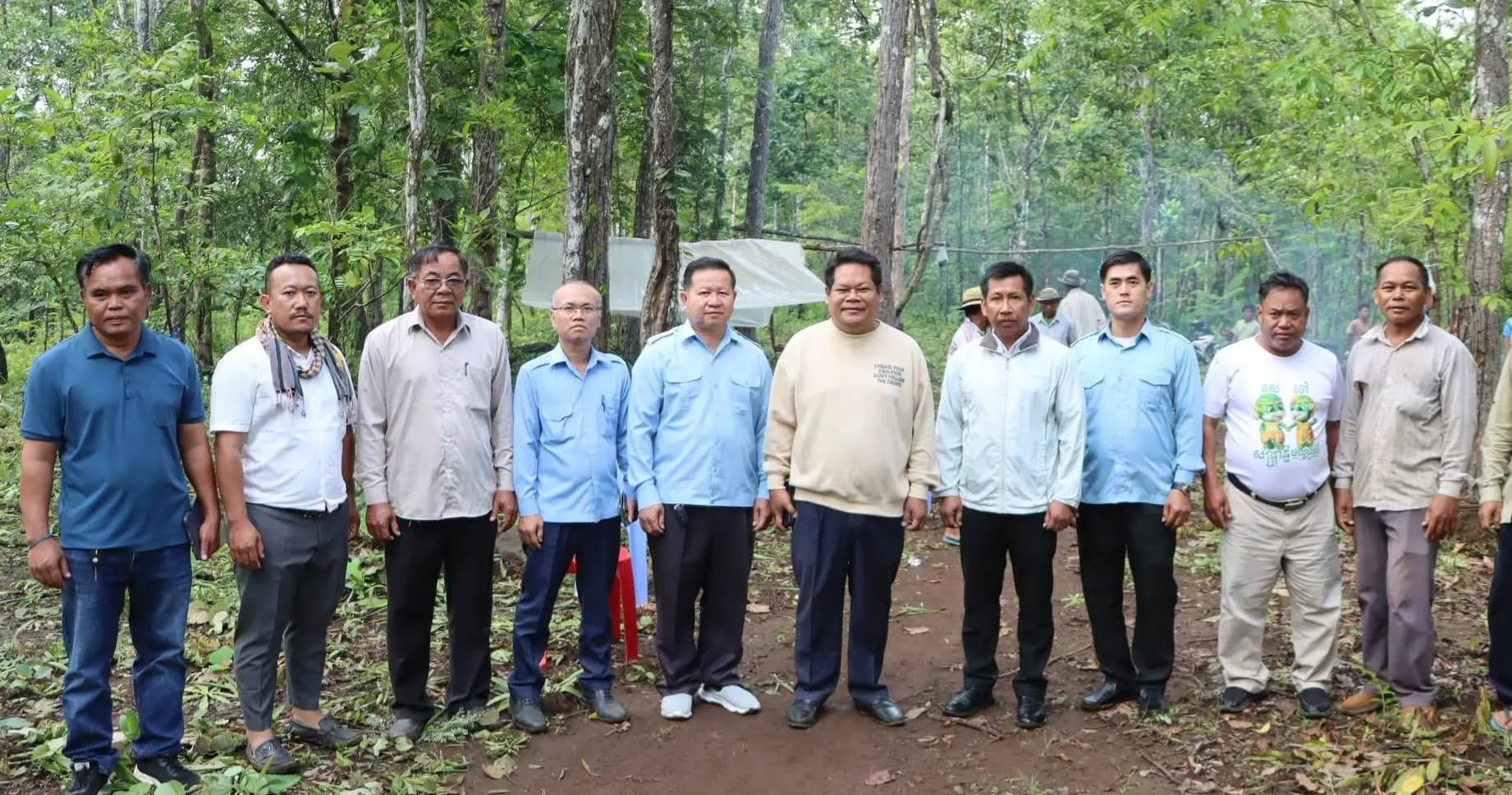 ពិធីសែនព្រេនដីសាងសង់បង្គោលកង្ហាខ្យល់ជូនសហគមន៍ជនជាតិដើមភាគតិចស្រែអ៊ី និងសហគមន៍ការពារធនធានធម្មជាតិណំភុំ(ស្រែអ៊ី)​ ក្នុងក្រុងសែនមនោរម្យ ខេត្តមណ្ឌលគិរី
