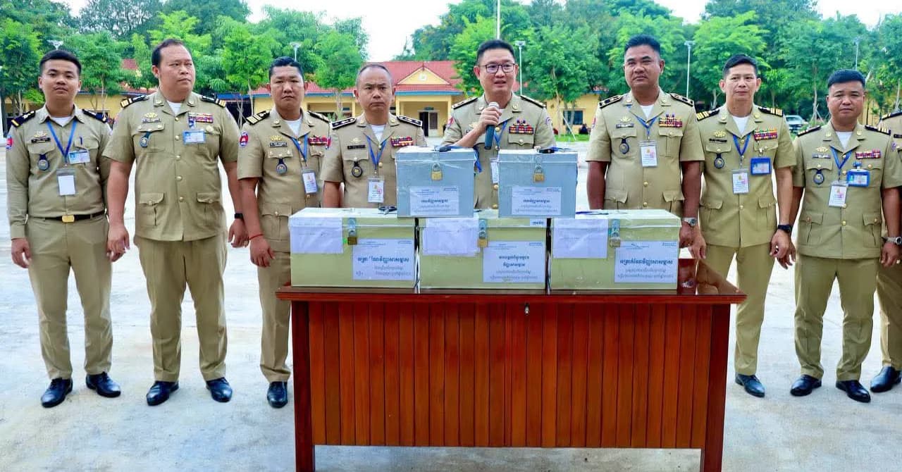 លោកឧត្តមសេនីយ៍ទោ ឃឹម​ សុកខៃ​ ស្នងការនគរបា​លខេត្តកំពង់ស្ពឺ អញ្ជើញចូលរួមជាអនុគណៈកម្មការ កា​រ​ប្រឡ​ង​ប្រជែង ជ្រើសរើសក្របខ័ណ្ឌមន្ត្រីនគរបាលជា​តិបំពេ​ញជួស ប្រចាំឆ្នាំ២០២៦.,,