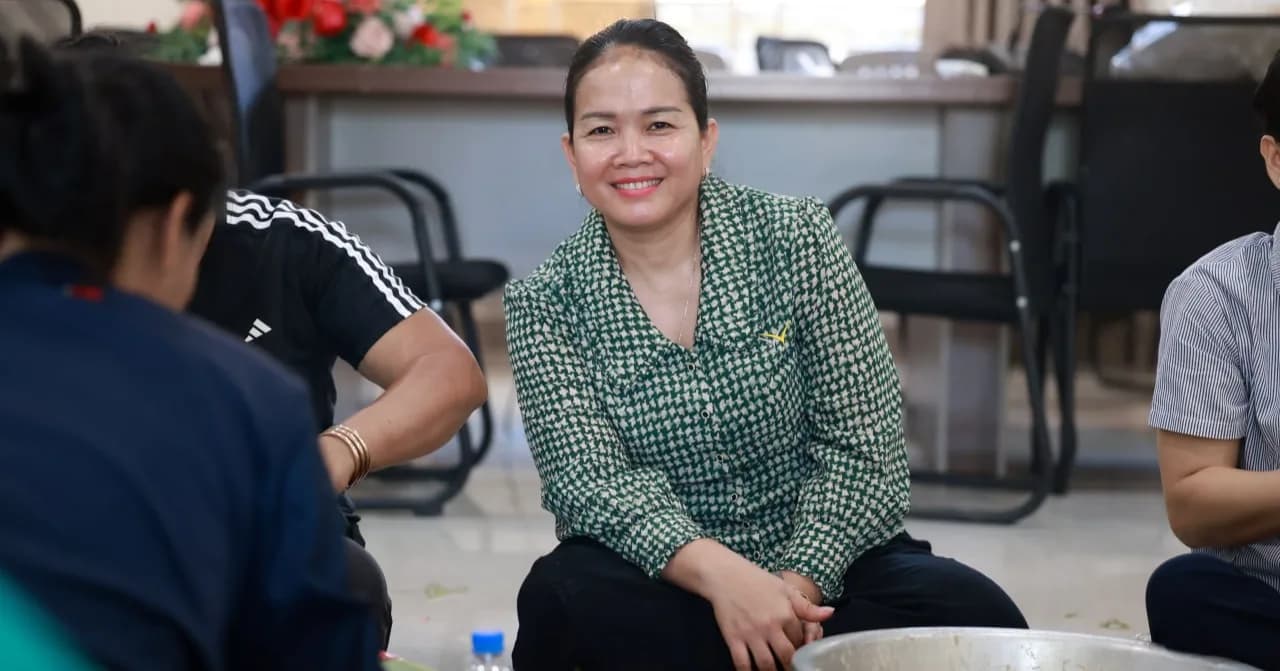 លោក ស្រី ស៊ាន សុគីន បានលើកឡើងថា ការរួមកម្លាំងគ្នាក្នុងការវេចនំអន្សមសម្រាប់ផ្ញើជូនវីរកងទ័ពនាឱកាសបុណ្យភ្ជុំបិណ្ឌនេះ គឺជាកម្លាំងទឹកចិត្តមួយ និងបង្ហាញពីការដឹងគុណរបស់សមរភូមិក្រោយ ជូនចំពោះសមរភូមិមុខ ក្នុងបុព្វហេតុការពារអធិបតេយ្យ បូរណភាពទឹកដី