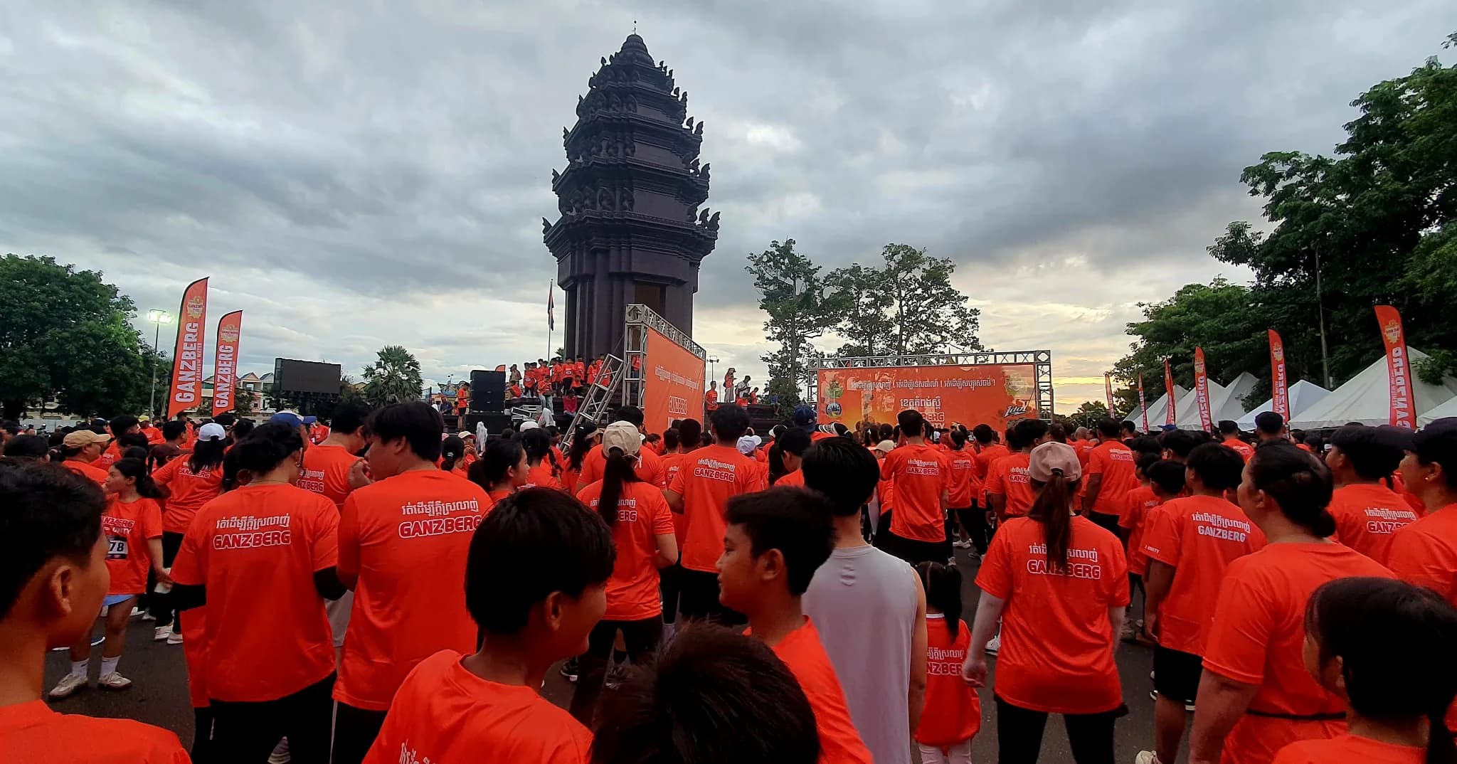 រដ្ឋបាលខេត្តកំពង់ស្ពឺ អញ្ជើញចូលរួមក្នុង «ព្រឹត្តិការណ៍រត់ដើម្បីក្តីស្រឡាញ់ ទេសចរណ៍ និងសប្បុរសធម៌»