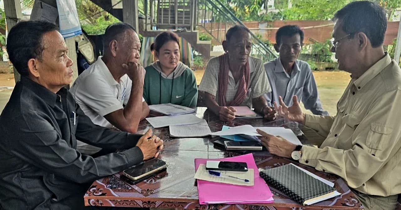 ក្រុមការងារគណបក្សចុះមូលដ្ឋានឃុំជង្រុក បើកកិច្ចប្រជុំផ្សព្វផ្សាយផែនការបោះឆ្នោតឆ្នាំ២០២៧ និងជំរុញការងារអត្តសញ្ញាណប័ណ្ណជូនប្រជាពលរដ្ឋ