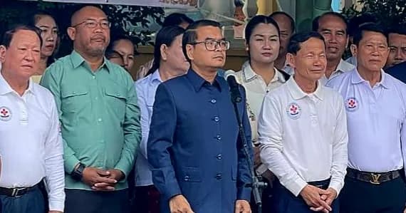 ឯកឧត្តម យក់ ប៊ុនណា អញ្ជើញដឹកនាំកម្មវិធីអប់រំសុខភាព វគ្គសង្គ្រោះបឋម និងពិនិត្យព្យាបាលជំងឺជូនប្រជាពលរដ្ឋដោយឥតគិតថ្លៃ នៅខេត្តកំពង់ស្ពឺ