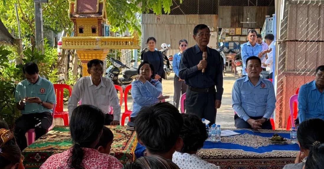 សំណេះសំណាលជាមួយសមាជិកបក្សភូមិ ក្រោមអធិបតីភាព ឯកឧត្តមបណ្ឌិត ហង្ស ឆាំឆាន